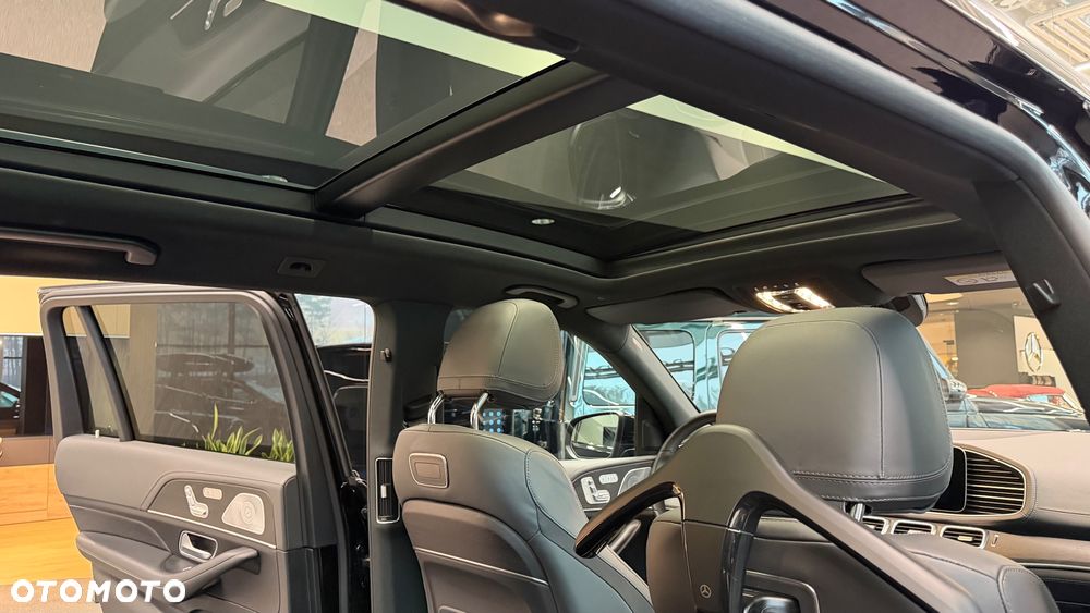 Mercedes-Benz GLS - 9