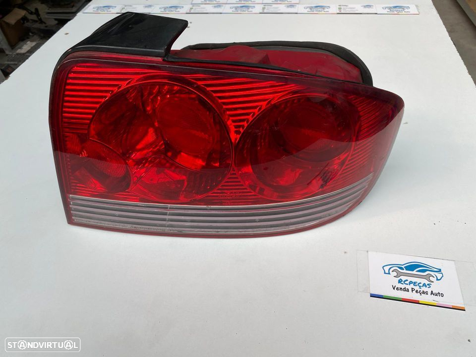 Farolim / Farol Traseiros Direito - Hyundai Sonata 4 Fase 2 - 2