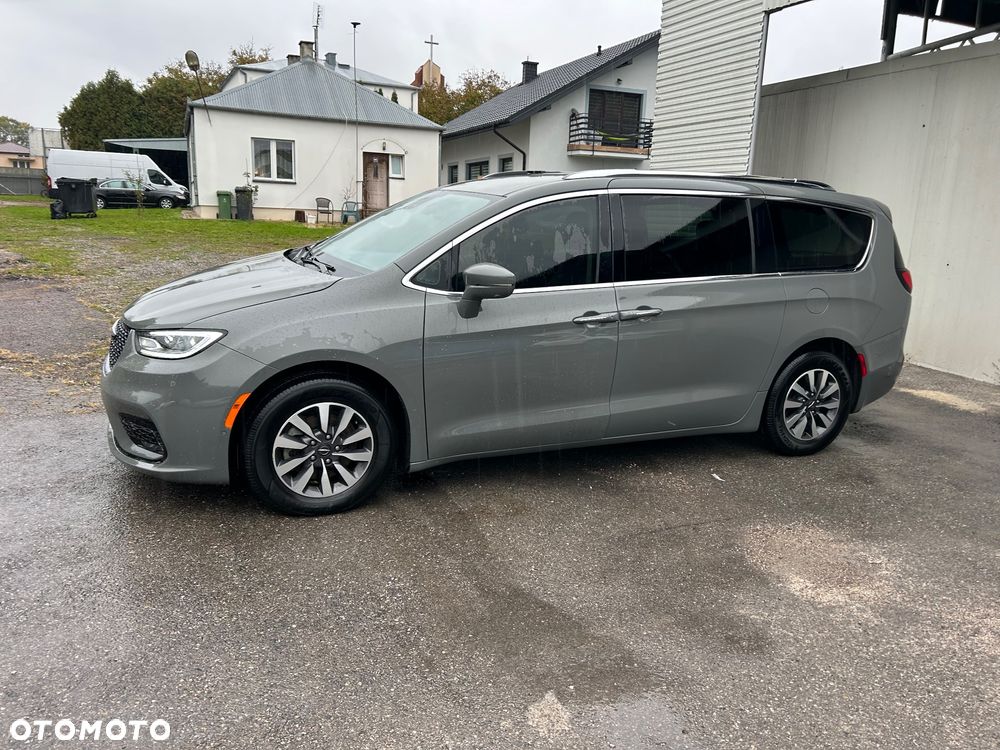 Chrysler Pacifica - 9