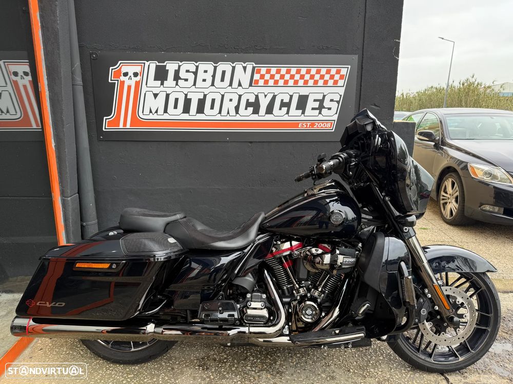 Harley-Davidson FLHXS CVO - 1