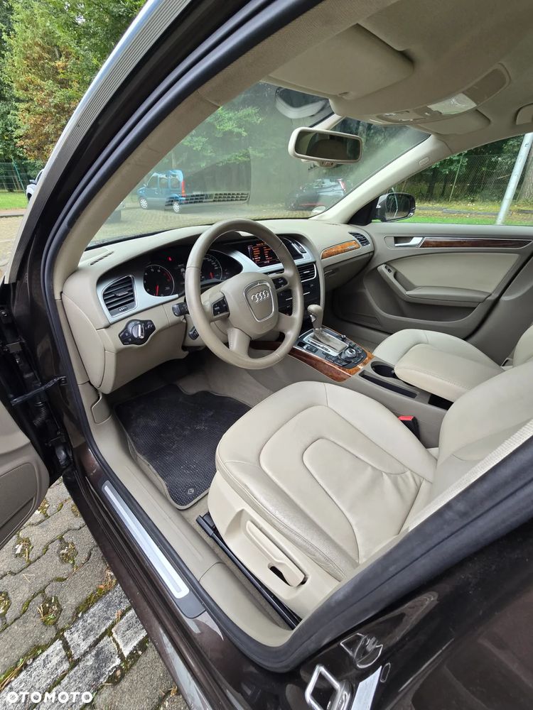 Audi A4 Avant 2.0 TFSI quattro S tronic Attraction - 23