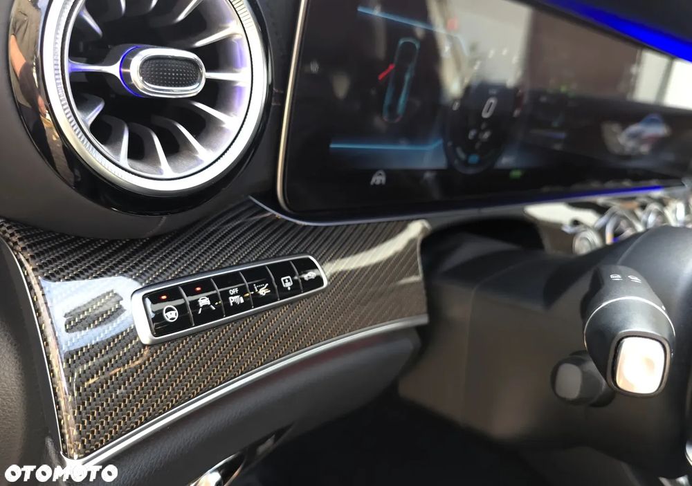 Mercedes-Benz CLS - 22