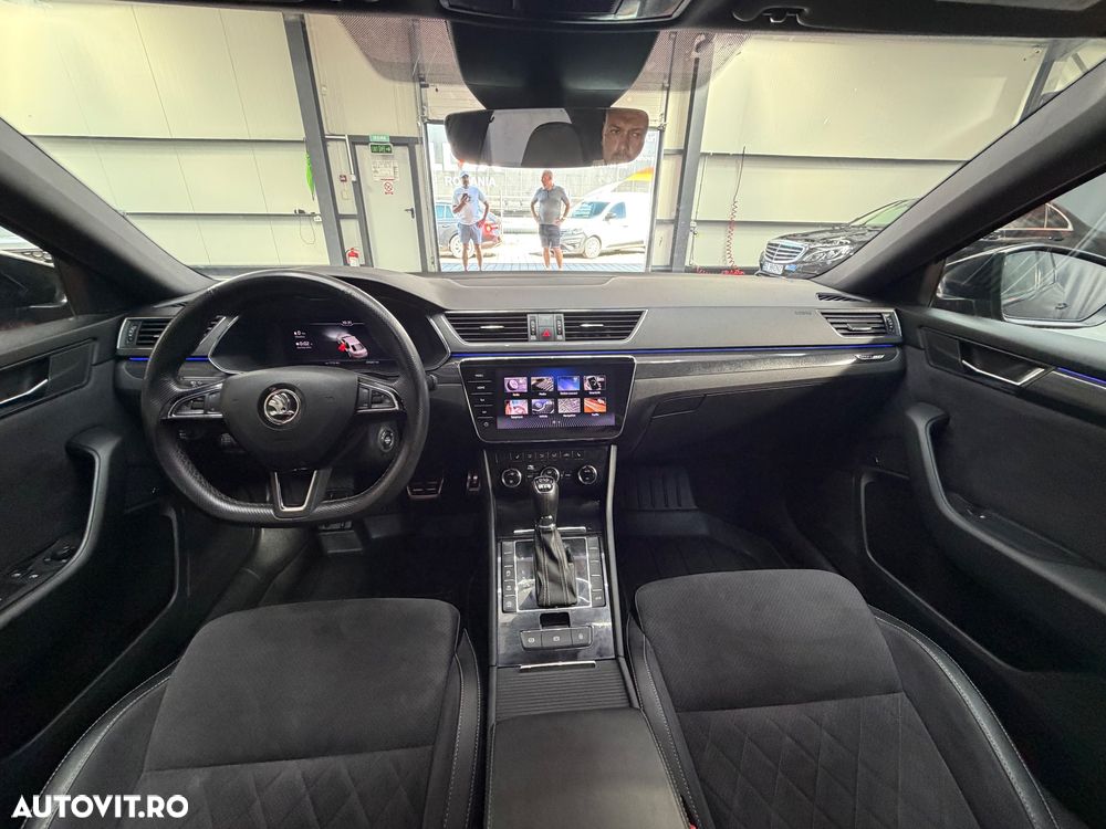 Skoda Superb 2.0 TDI DSG 4X4 Sportline - 14
