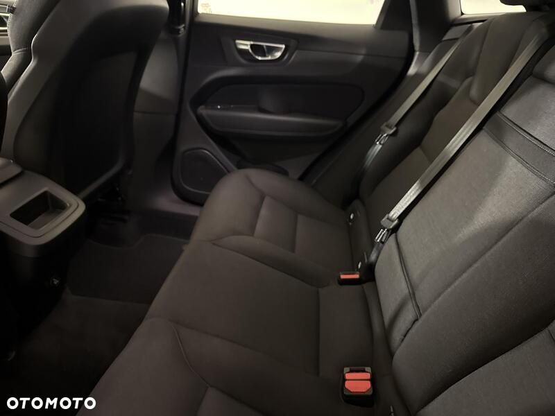 Volvo XC 60 D4 Momentum - 20