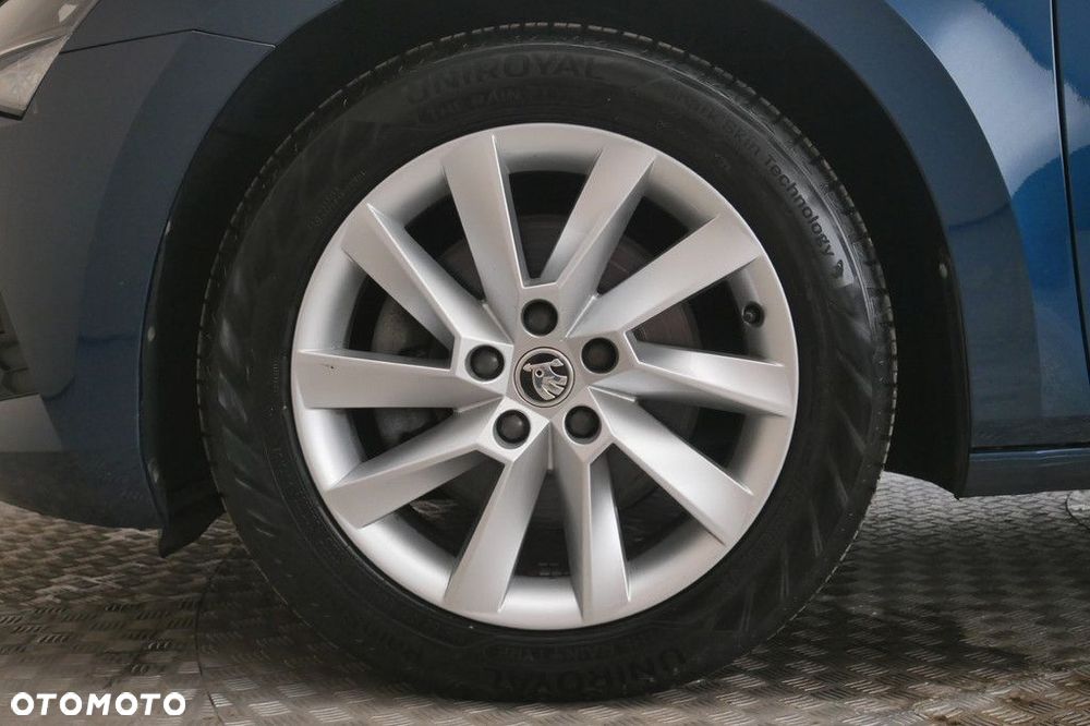 Skoda Superb 2.0 TDI SCR Ambition DSG - 14