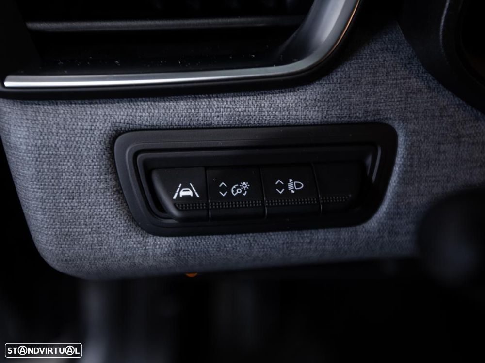 Renault Clio 1.0 TCe Evolution Bi-Fuel - 14