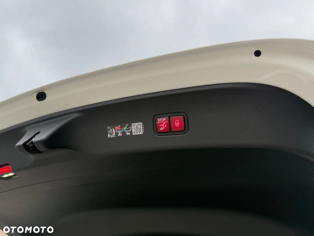 Mercedes-Benz GLC - 8