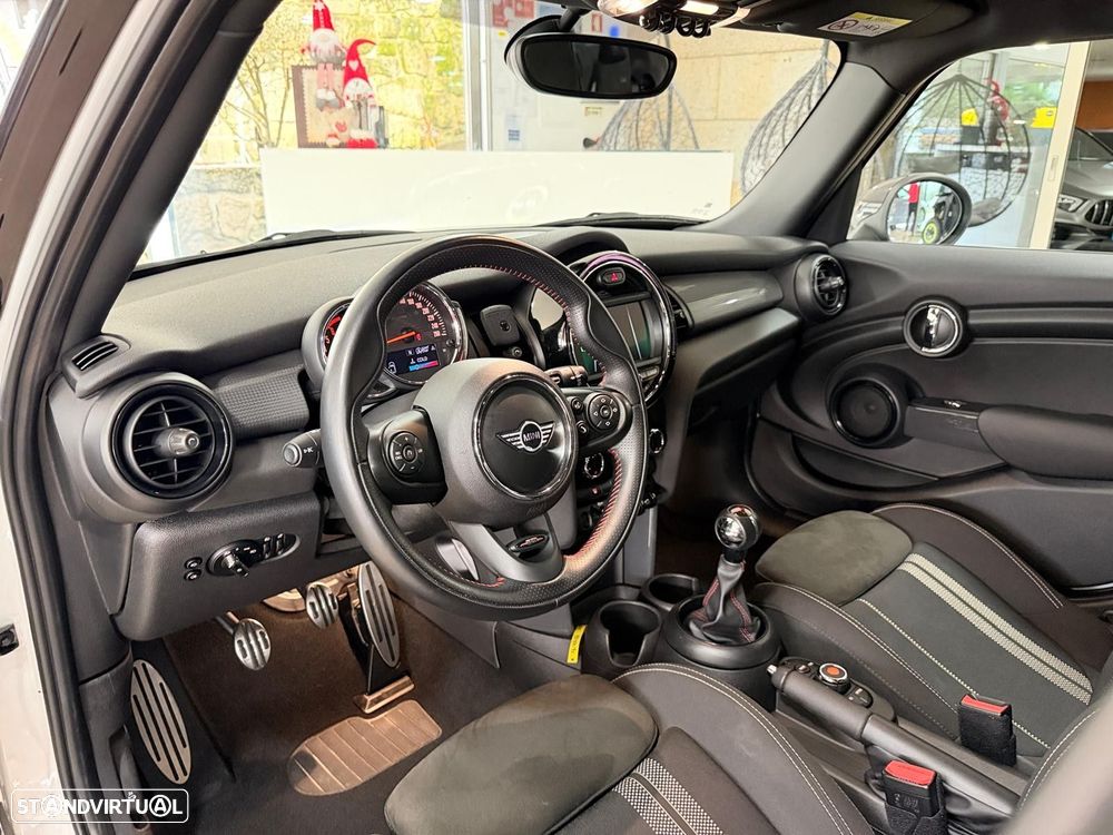 MINI 5 Portas Cooper D - 3