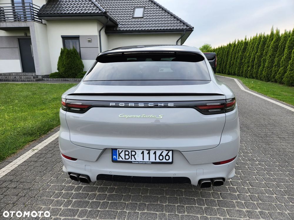 Porsche Cayenne Coupe Turbo S E-Hybrid - 5