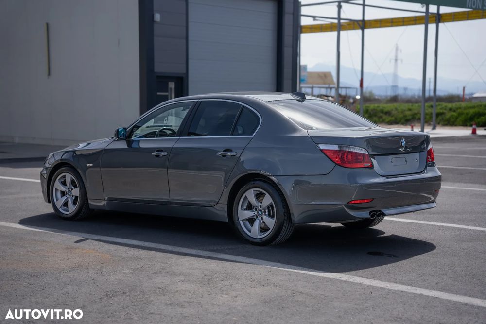 BMW Seria 5 523i - 3