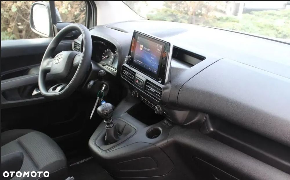 Toyota Proace City Verso Long 1.2 D-4T Business - 6