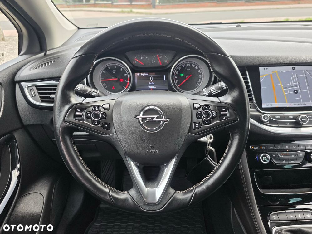 Opel Astra 1.4 Turbo Innovation - 13