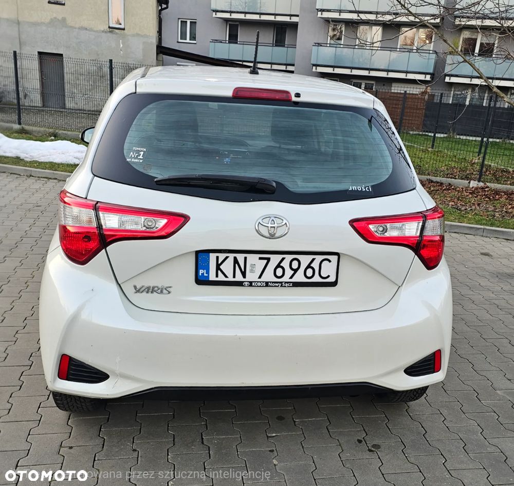 Toyota Yaris - 8