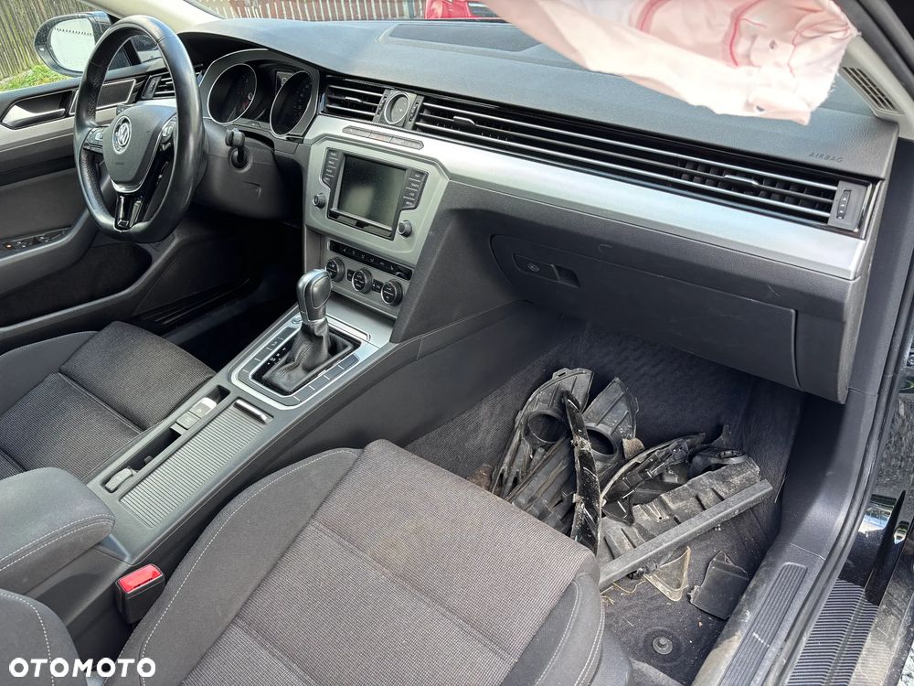 Volkswagen Passat Variant 2.0 TDI DSG (BlueMotion Technology) Comfortline - 3