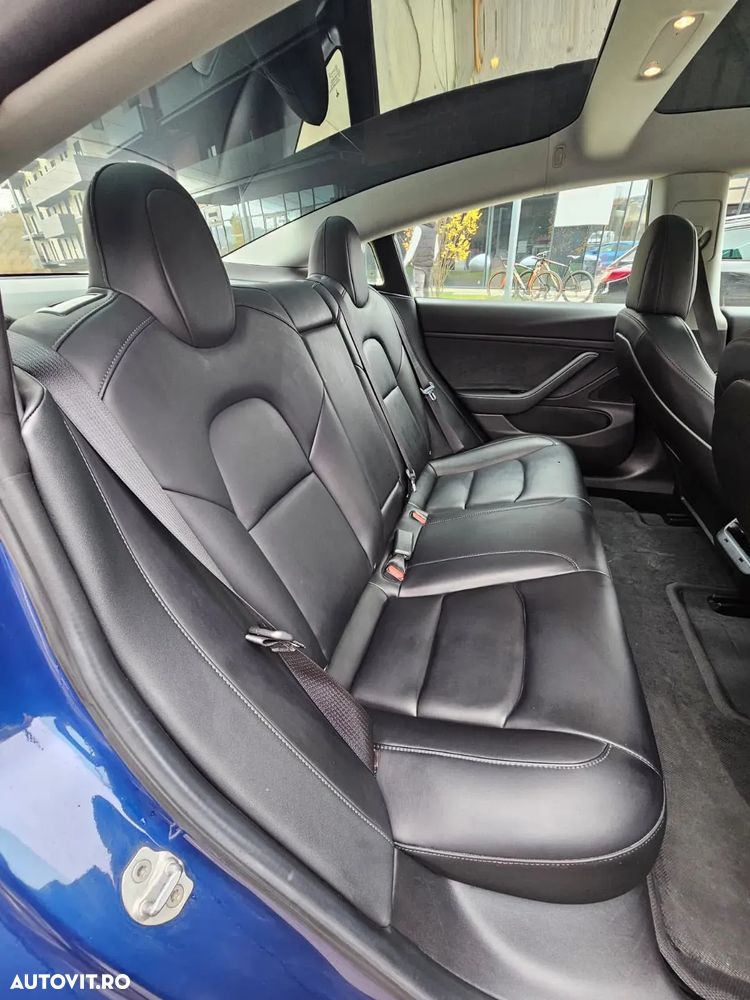 Tesla Model 3 RWD Long Range - 12