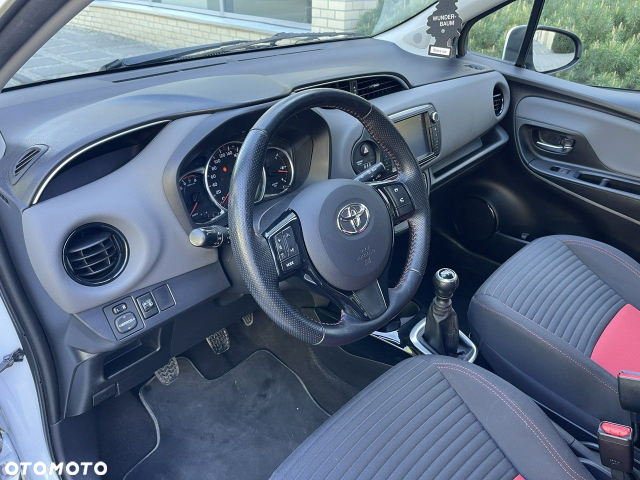 Toyota Yaris - 27