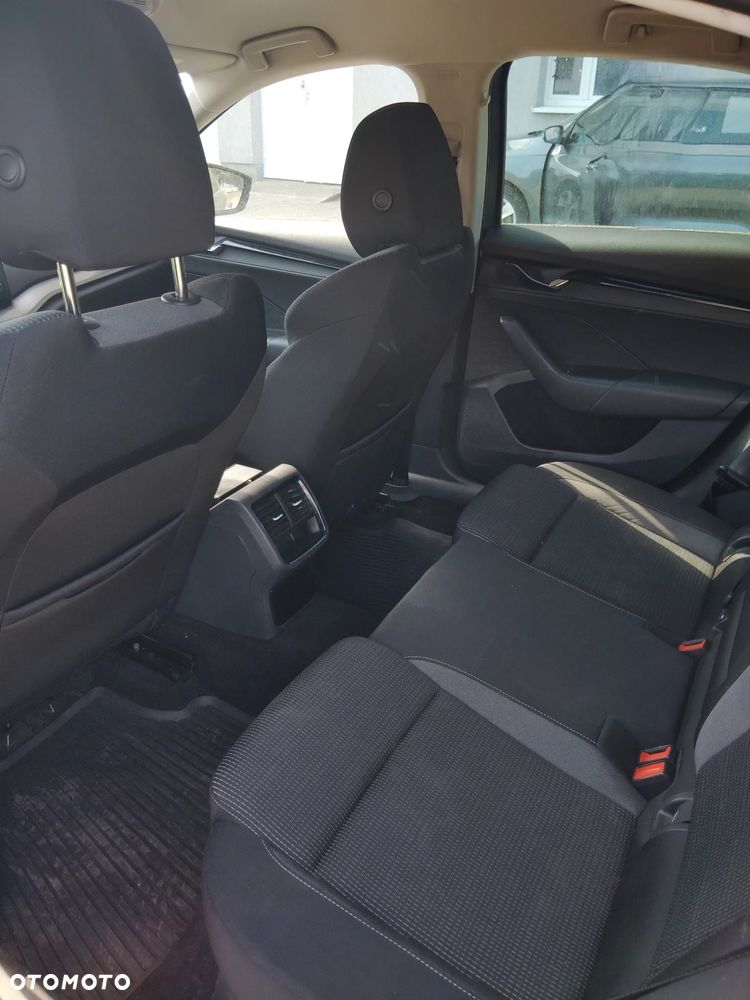 Skoda Octavia 1.5 TSI ACT Ambition - 6