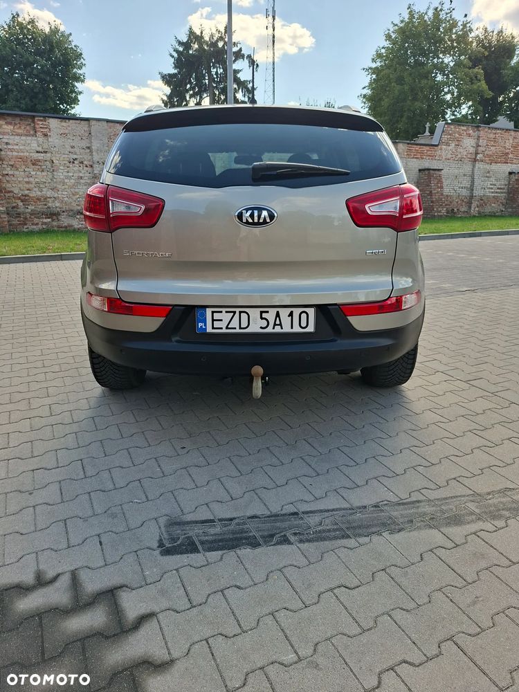 Kia Sportage 2.0 CRDI M AWD - 4