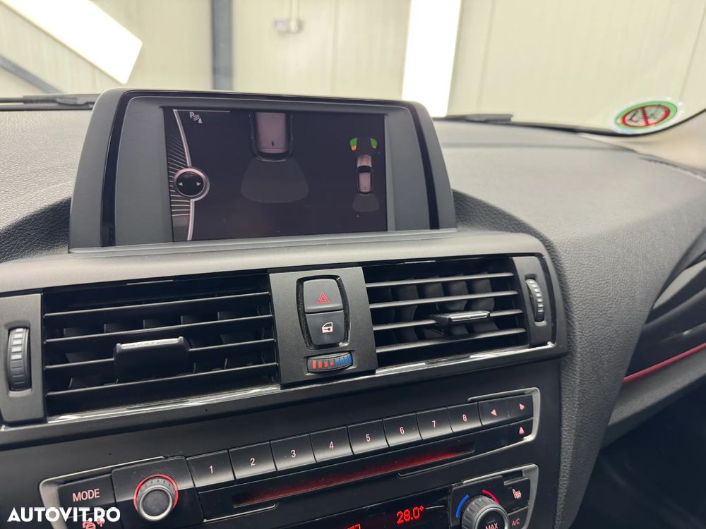 BMW Seria 1 116i Sport Line - 22