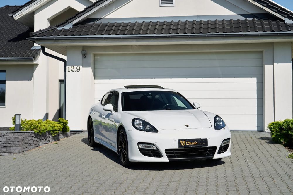 Porsche Panamera GTS - 2
