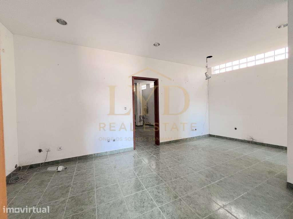 Espaço de Arrecadação e Arrumos com 570 m² em Penamaior, Paços de F... - Grande imagem: 5/16