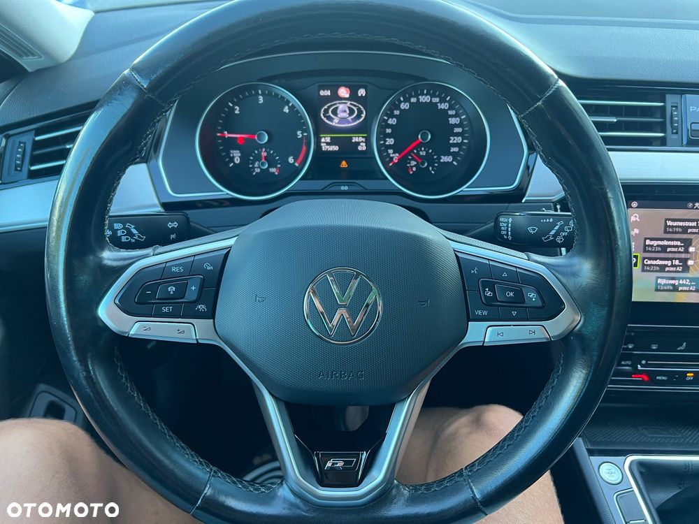 Volkswagen Passat 2.0 TDI EVO Business - 31