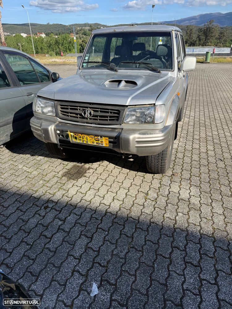 Hyundai Galloper - 1