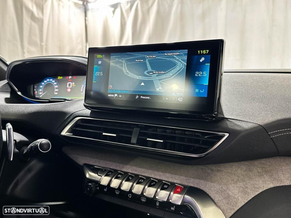 Peugeot 3008 1.6 Hybrid GT Pack e-EAT8 - 35