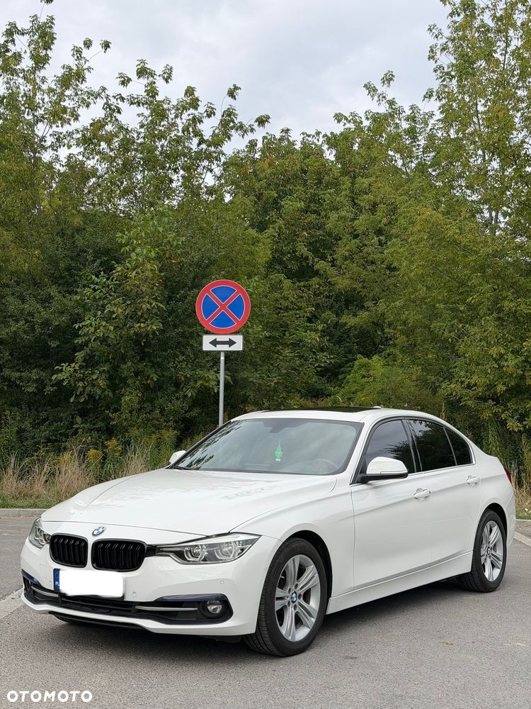 BMW Seria 3 330i - 2