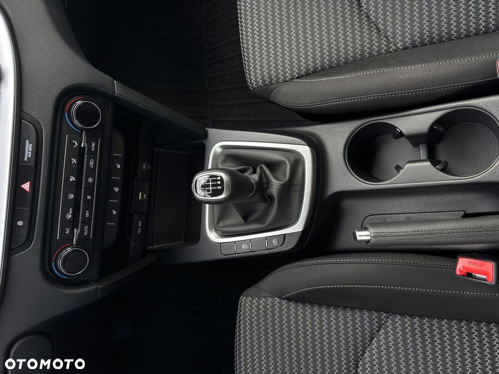 Kia XCeed 1.5 T-GDI M - 14