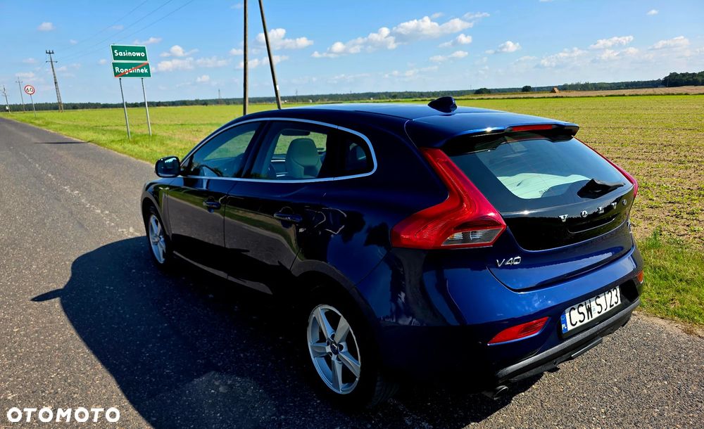 Volvo V40 D4 Drive-E Ocean Race - 11