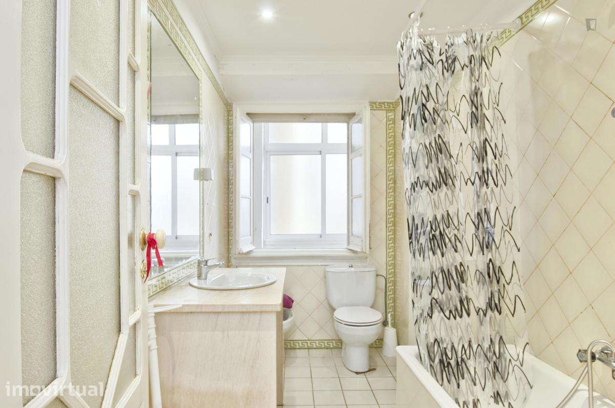 Quarto - localizado em Entrecampos Lisbon - Grande imagem: 2/14