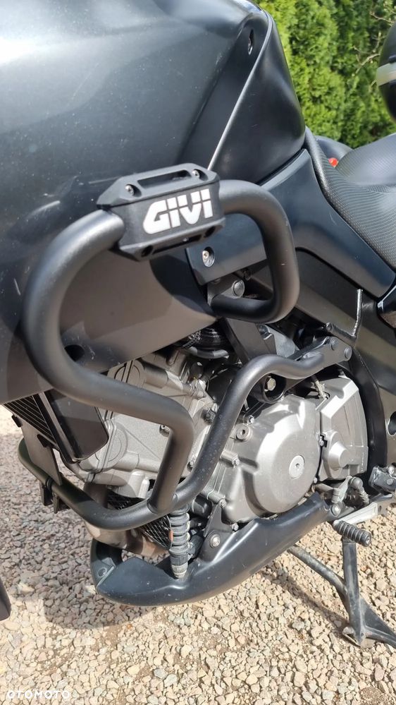Suzuki V-STROM - 11