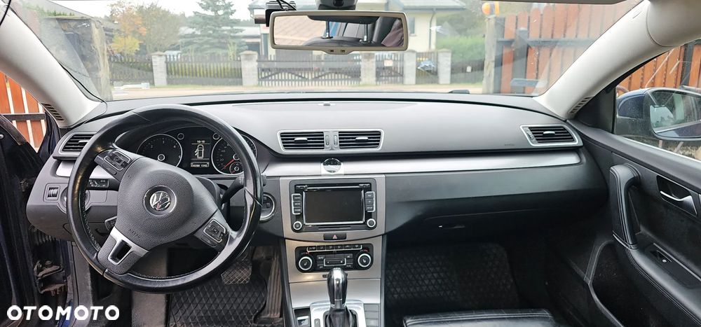 Volkswagen Passat - 9
