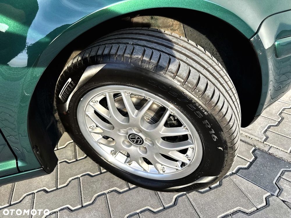 Volkswagen Bora Variant 2.3 V5 - 10