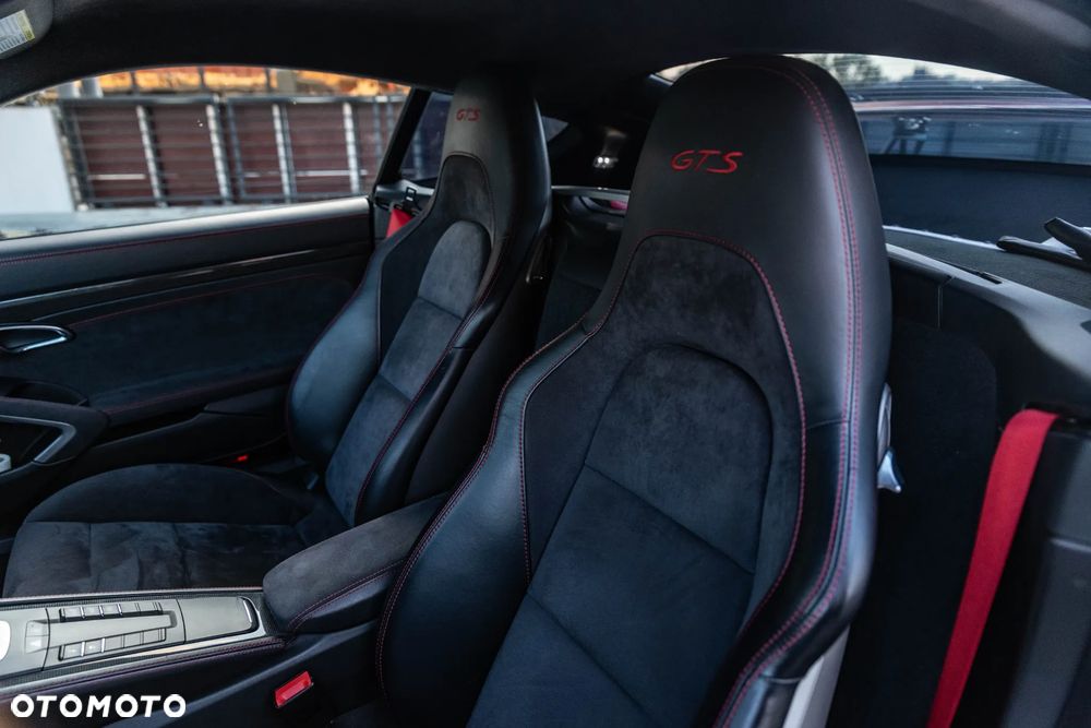 Porsche 718 Cayman GPF GTS PDK - 18