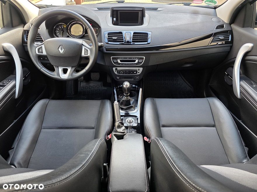 Renault Megane ENERGY TCe 115 Start & Stop Bose Edition - 21