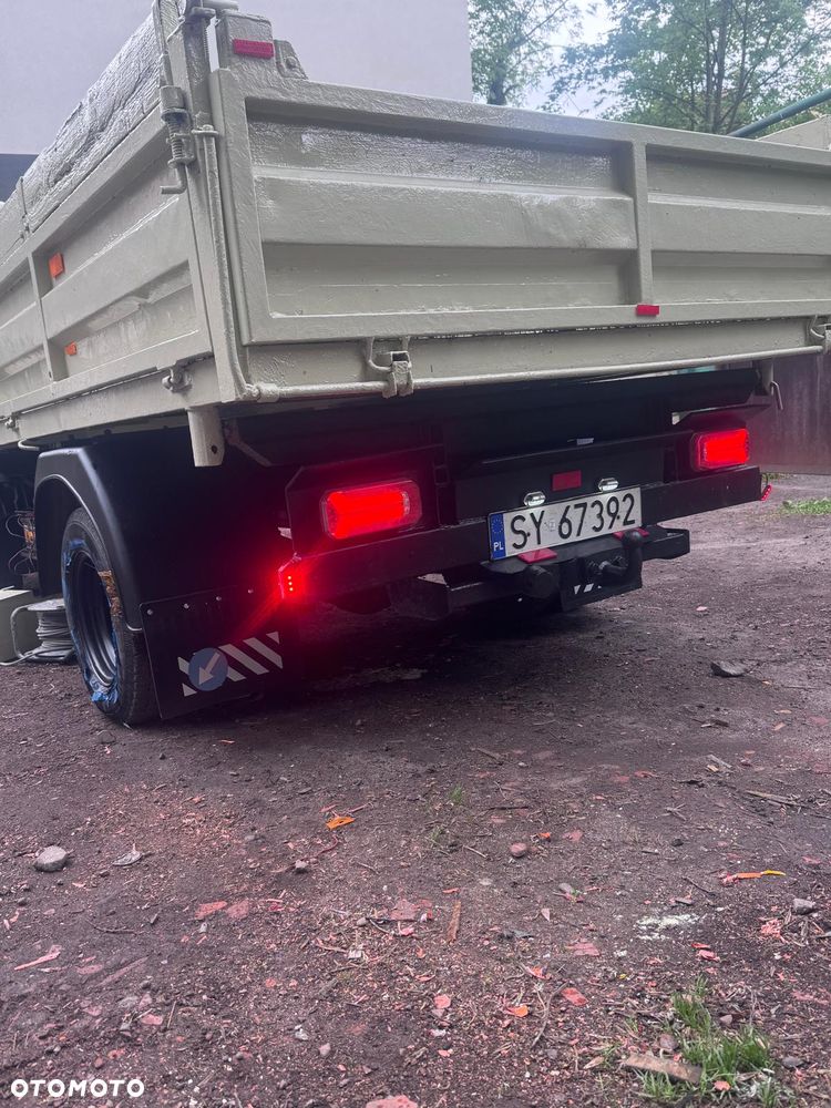 Toyota Dyna - 8