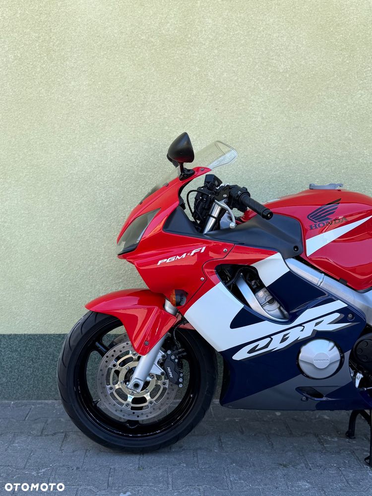 Honda CBR - 26