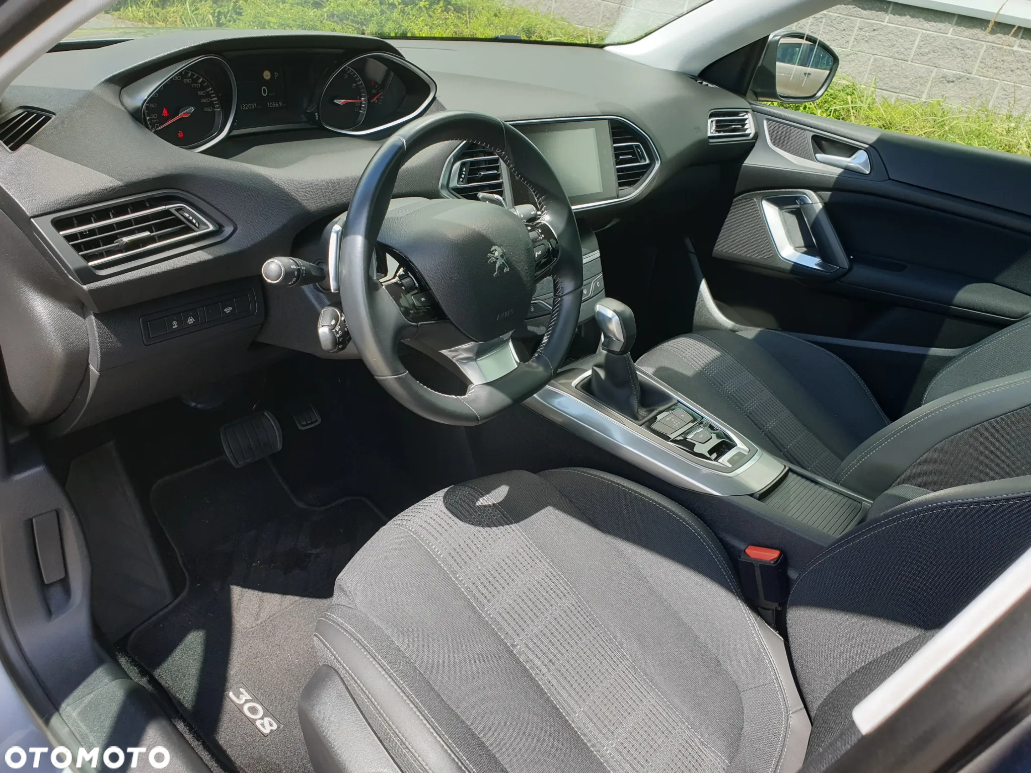 Peugeot 308 1.2 PureTech Allure S&S EAT6 - 28