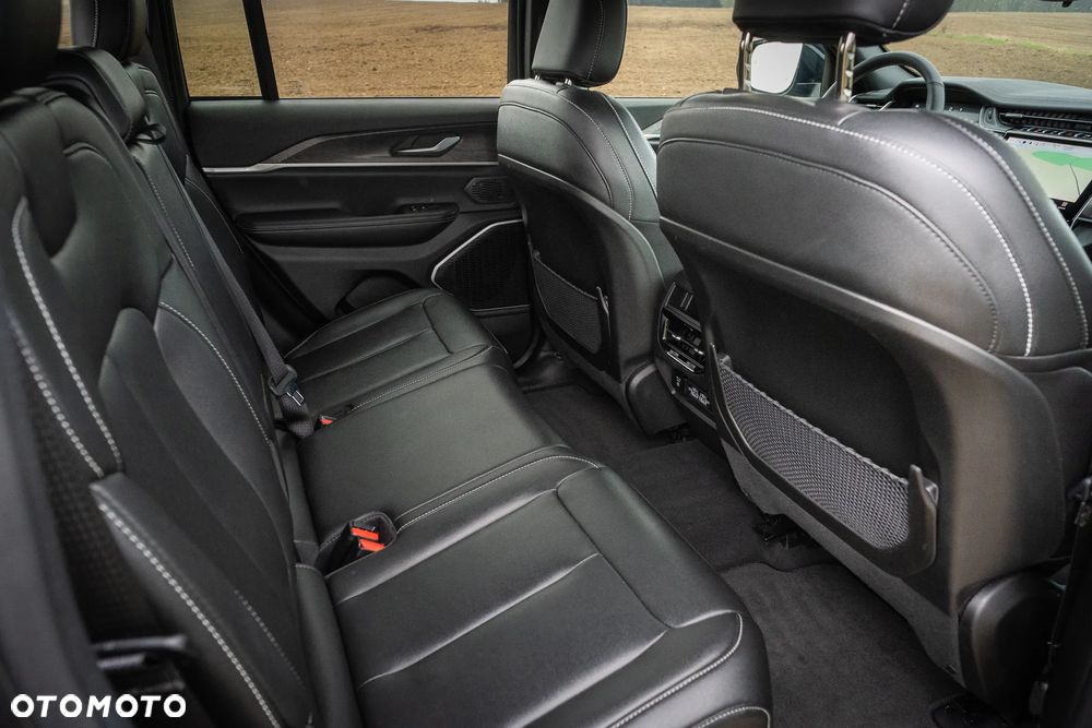 Jeep Grand Cherokee ver-2-0-4xe-phev-limited - 31