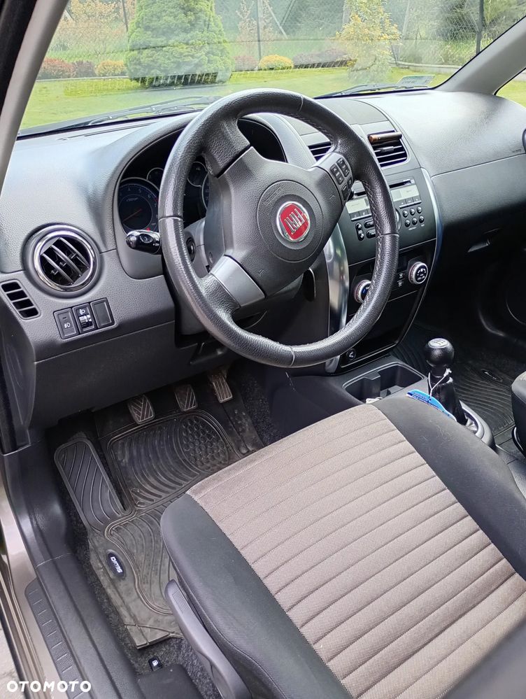Fiat Sedici 1.6 16V 4x4 Emotion - 2