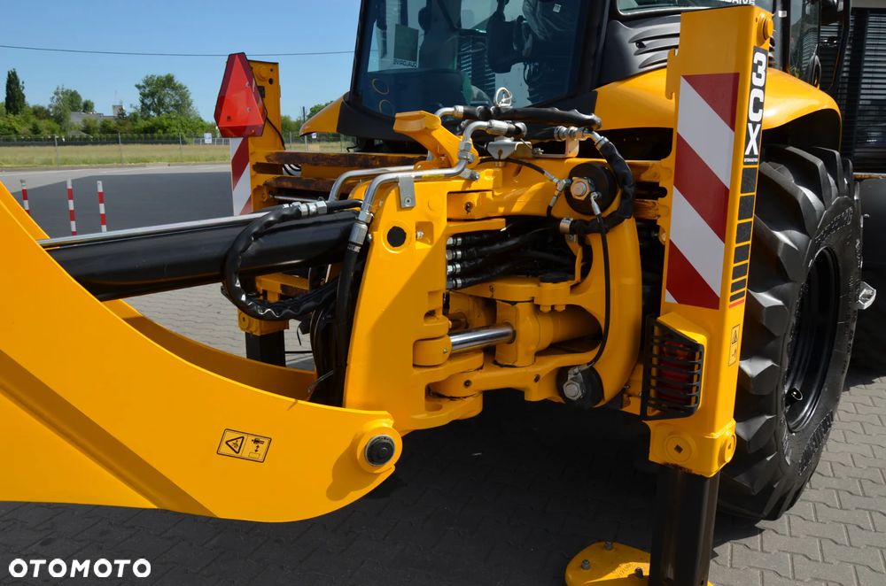JCB 3CX PRO 2024-25r / SILNIK 4,8L 110km / DUAL DRIVE / 223 mth ! / KLIMA / SZYBKOZŁĄCZE / DWUKIERUNKOWA INSTALACJA / POWERSLIDE / SKARPÓWKA UCHYLNA / 20" - 7