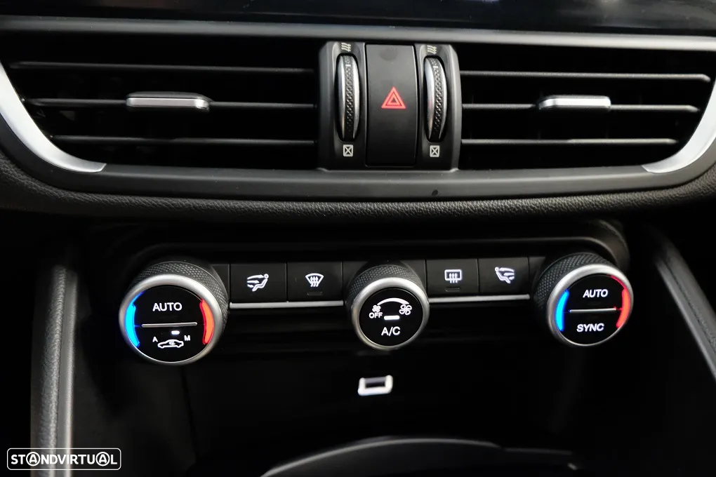 Alfa Romeo Giulia 2.2 D Super AT8 - 19