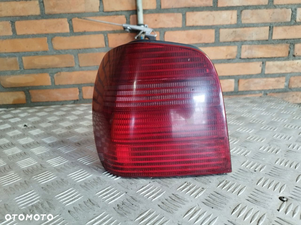 LAMPA LEWA TYLNA VOLKSWAGEN POLO 6N LIFT