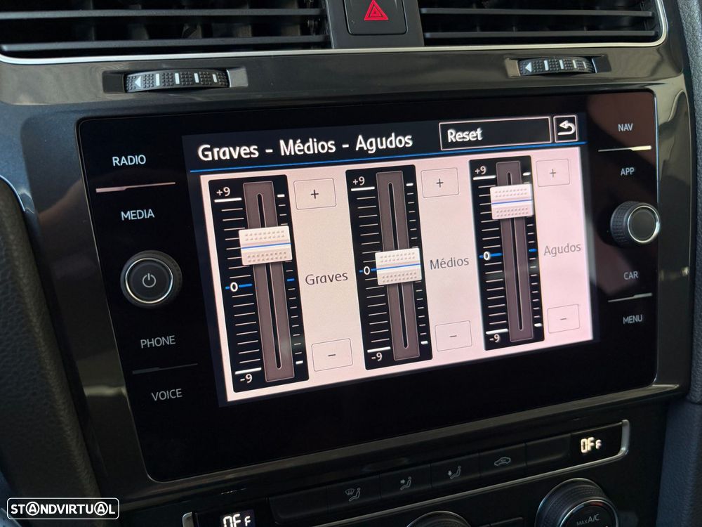 VW Golf Variant 1.6 TDi Confortline - 23