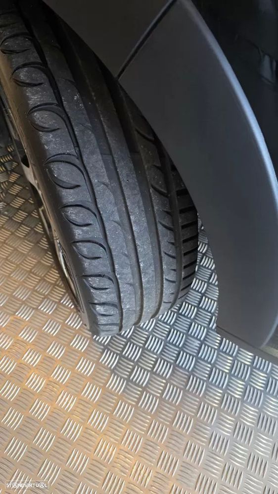 Citroën C3 1.2 PureTech Shine - 31