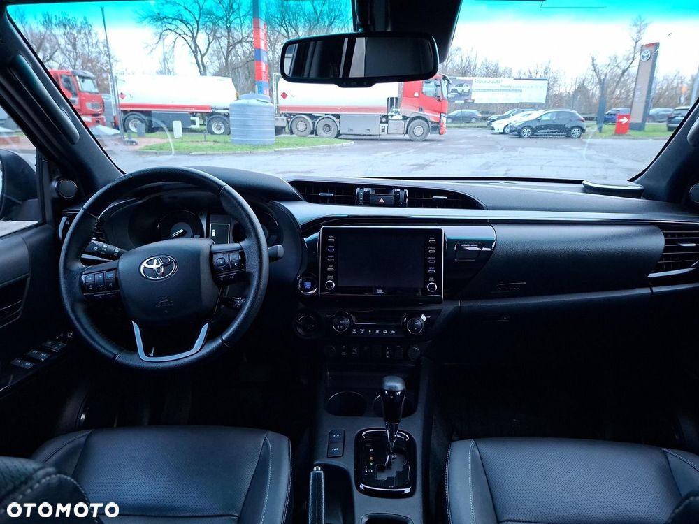 Toyota Hilux 2.8 D-4D Double Cab Invincible 4x4 - 11