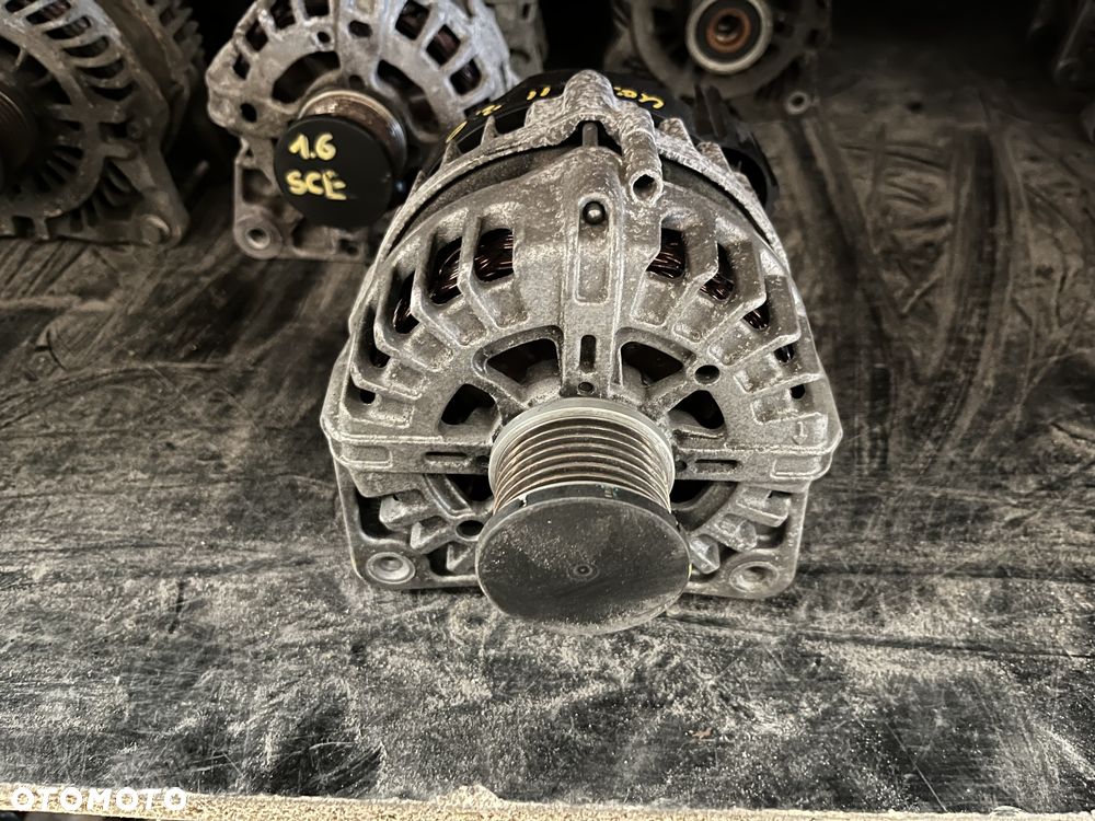 Alternator 2.0 DCI Renault Koleos II LIFT 231001537R - 2