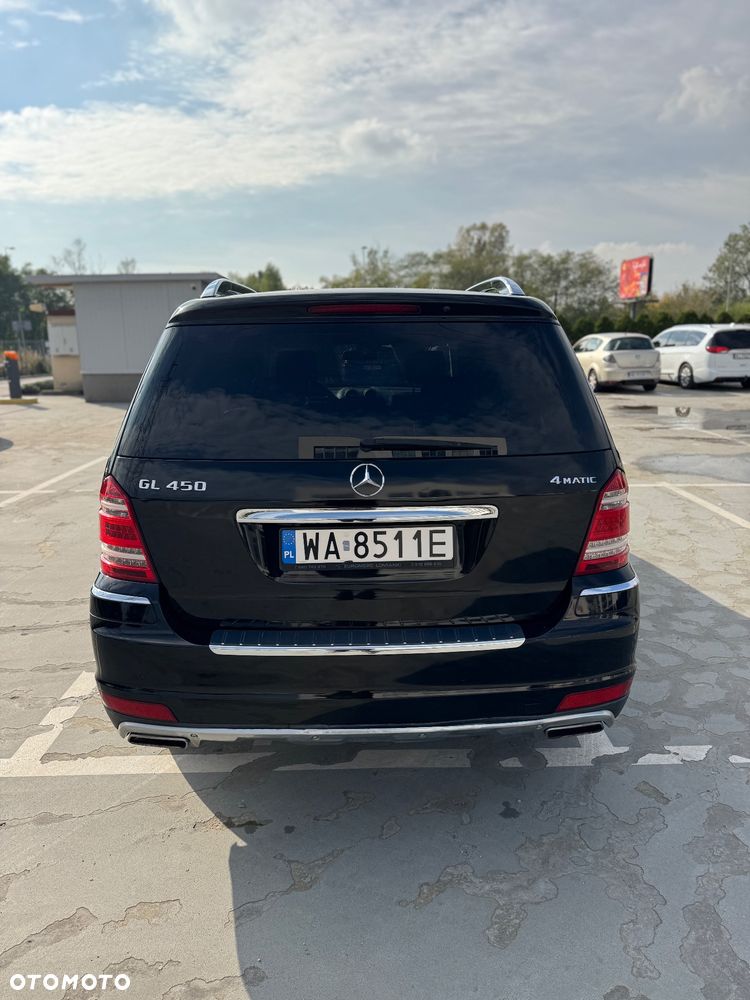 Mercedes-Benz GL - 4